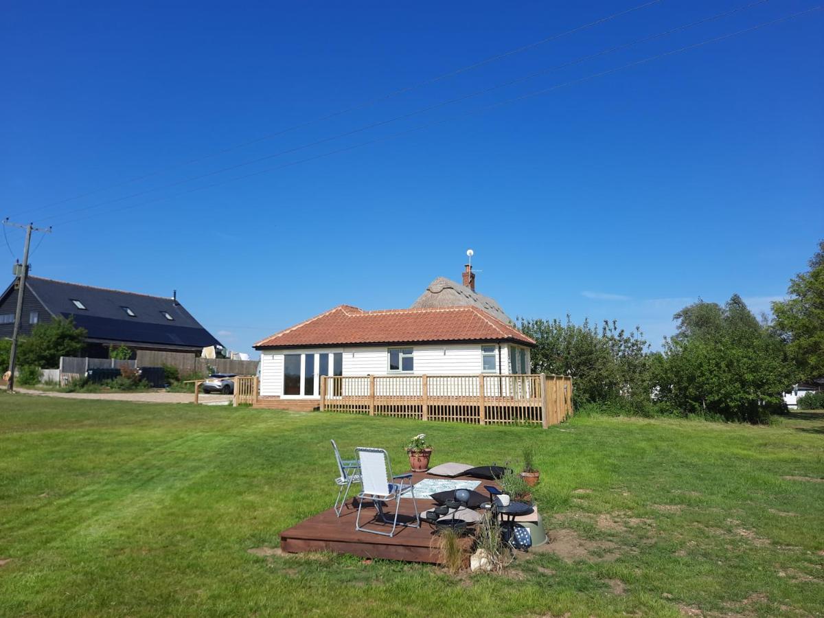 Cranfield Retreat & Glamping & Hobbit House Otel Long Melford Dış mekan fotoğraf