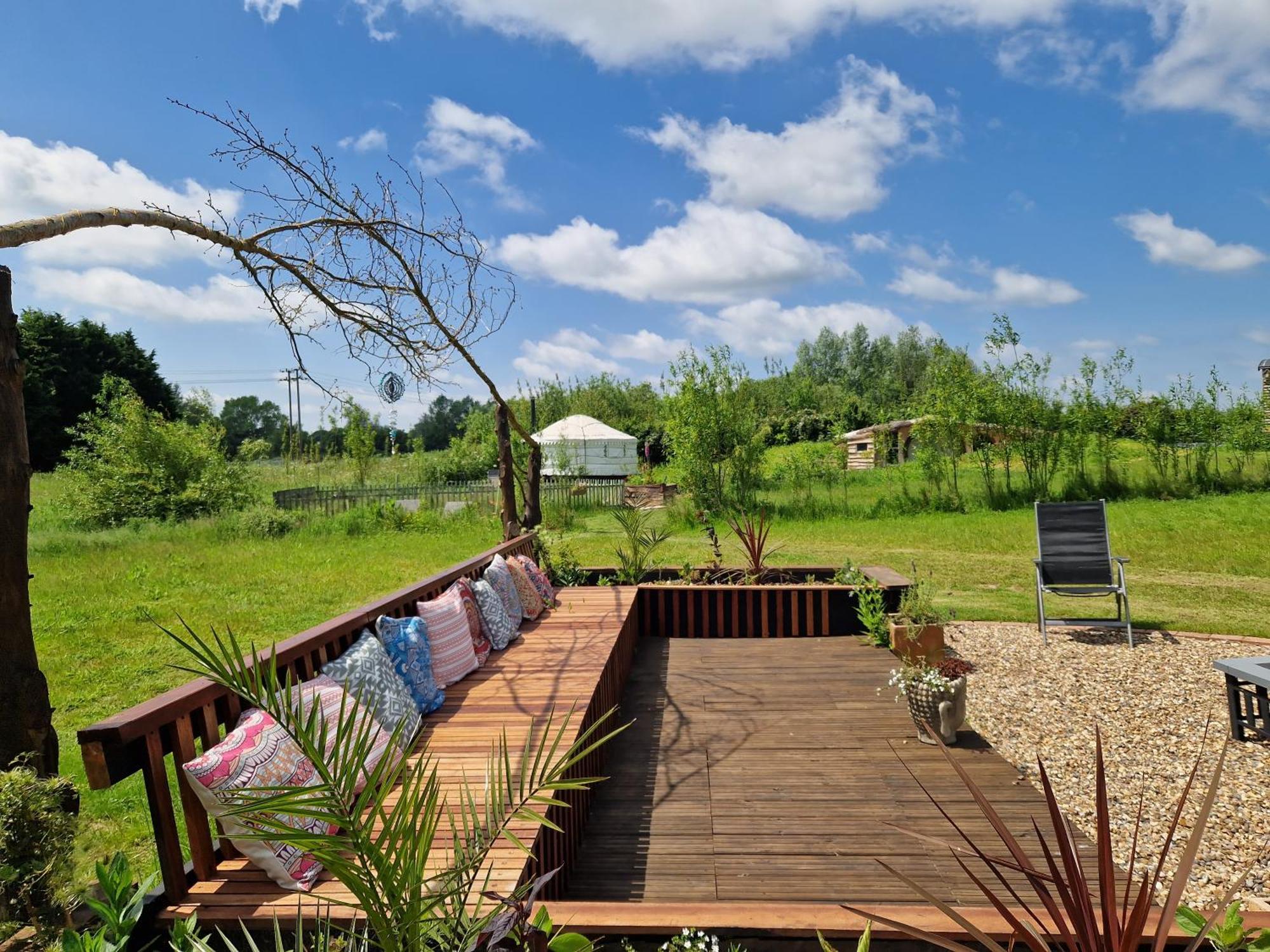 Cranfield Retreat & Glamping & Hobbit House Otel Long Melford Dış mekan fotoğraf