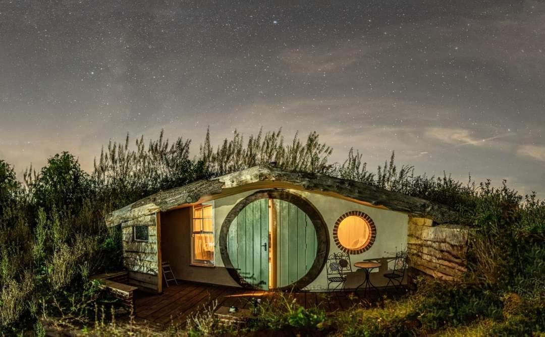 Cranfield Retreat & Glamping & Hobbit House Otel Long Melford Dış mekan fotoğraf